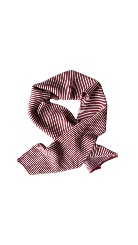 Striped scarf - red