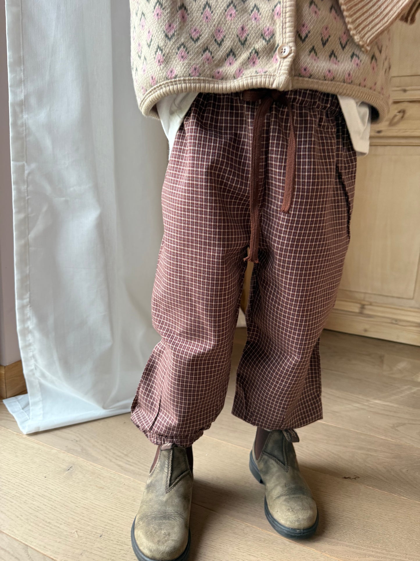 Check pants - burgundy